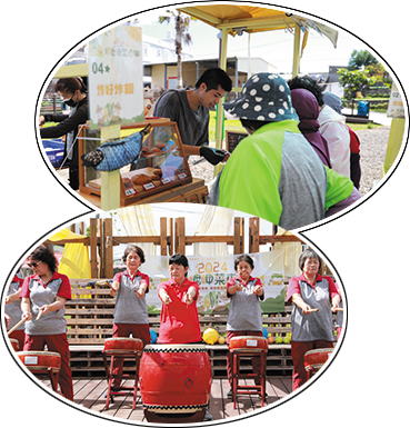 草地平臺結合市集攤位,展售銀髮健康飲食點心(上圖)、舞臺展現社區劇團及長者寶貝鼓藝傳承演出(下圖)