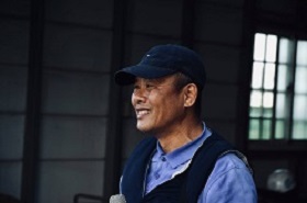 人稱「醬油爸」的謝裕讀,對西螺醬油產業各時期的發展瞭如指掌。( 照片提供_御鼎興)