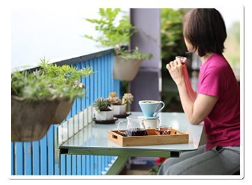 佐一杯咖啡,青葉山莊就是你的解憂咖啡館。(楊智仁攝)